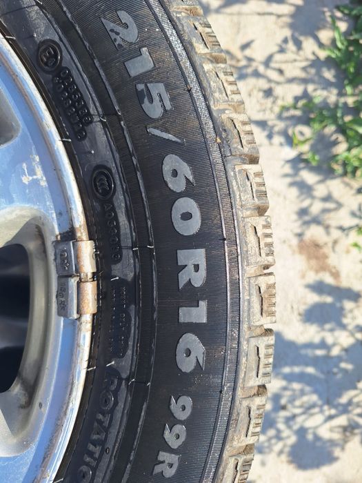 Продам резина зимняя с дисками