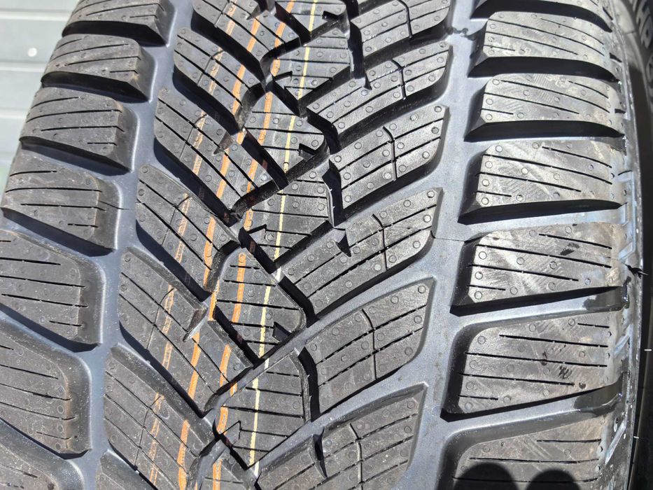 235/50/18 Фулда ДОТ 2023 г - Чисто нови !