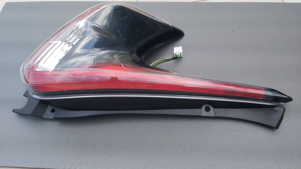Lampa stop stanga Nissan Juke F15