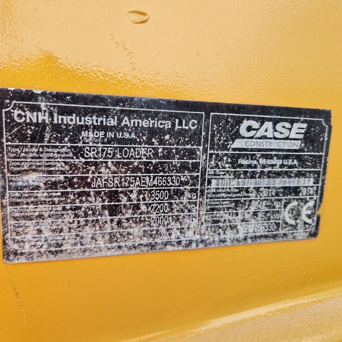 Bobcat miniincarcator Case sr175