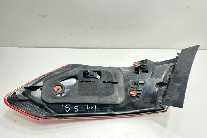 Stop stanga Mercedes-Benz E-Class W212