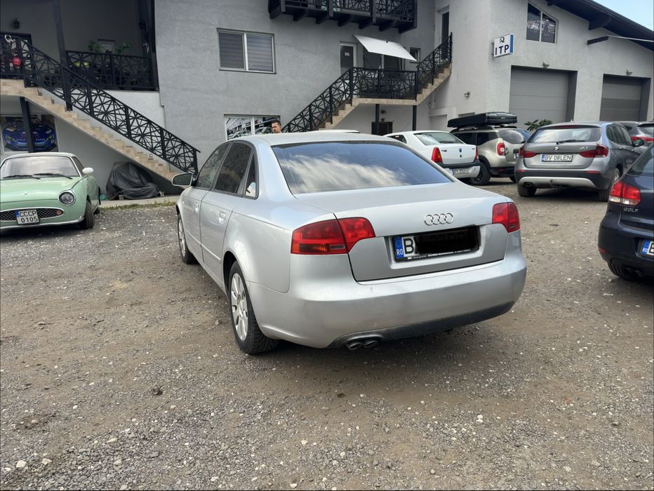 AUDI A4 0 — imagine 4