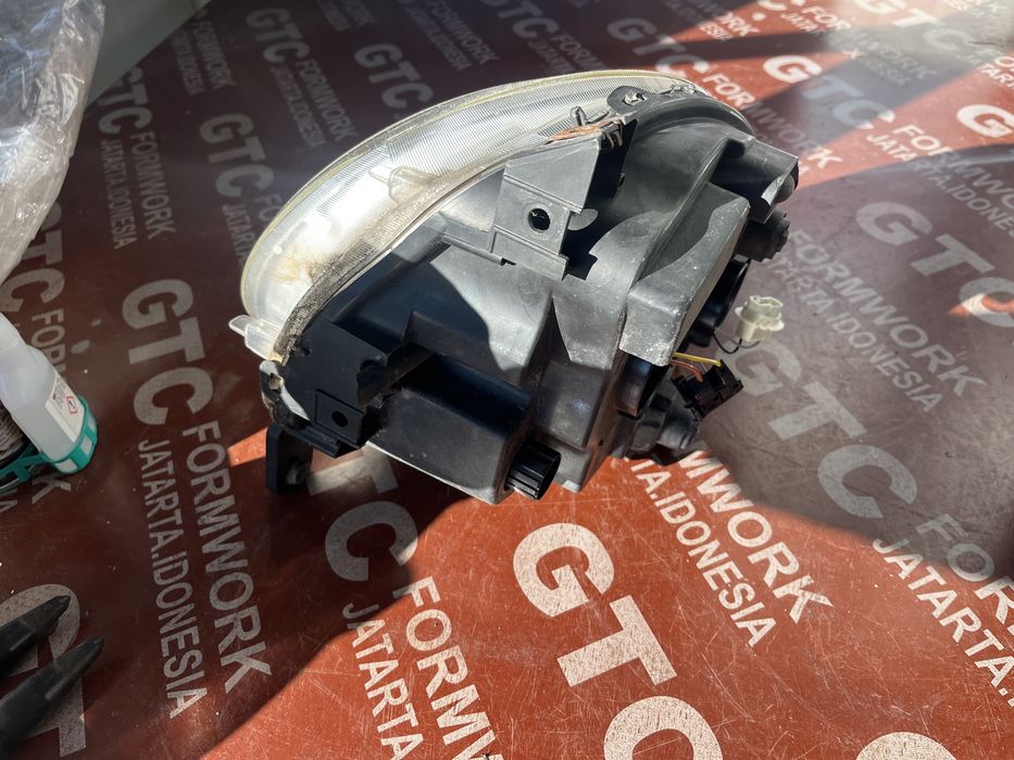 Фар Fiat 500 десен и ляв