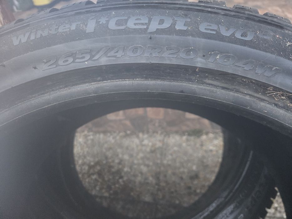 HANKOOK winter i*cept evo3. 265/40 R20 M+S