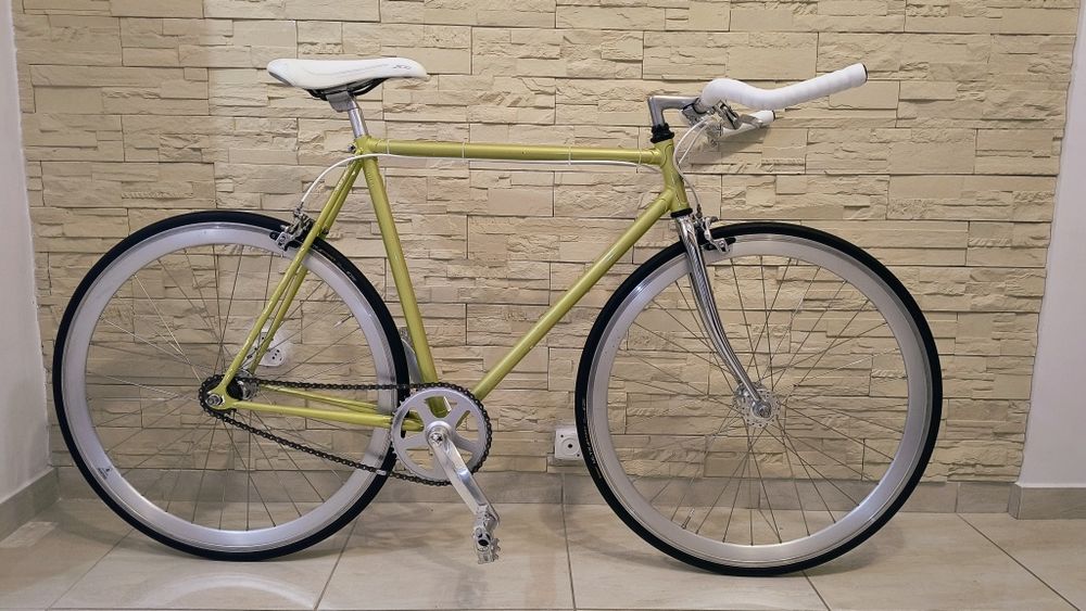 Vând bicicleta TAURU urbana modificată Sigle Speed Fixie