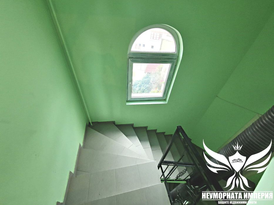 Продава се Тристаен апартамент в Асеновград - 143 кв.м за 1077 €/кв.м - Снимка #18