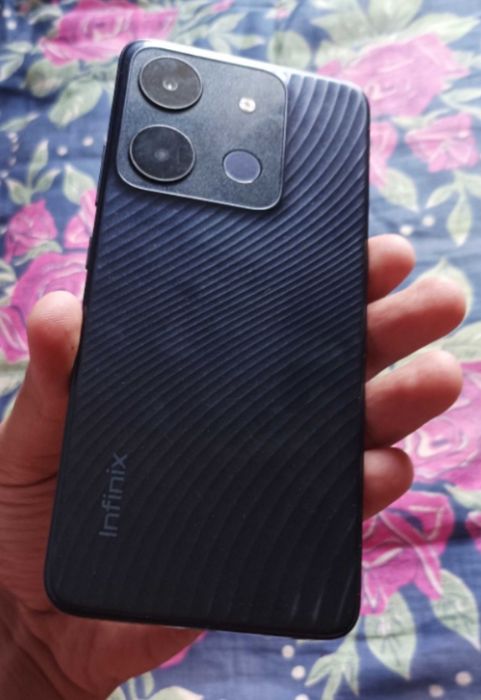 Infinix SMART 7 abmen yoki sotiladi