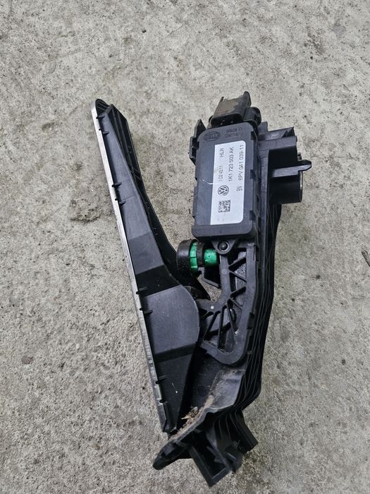 Pedala de acceleratie sport Volkswagen Passat B7 Alltrack 2.0 TDI golf