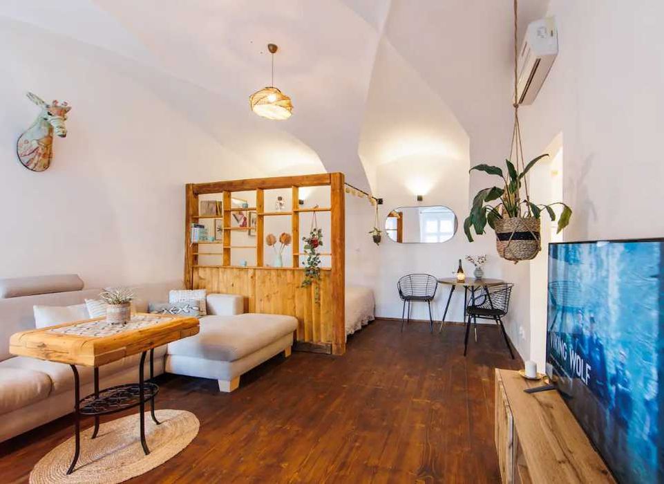 Дава се под наем Едностаен апартамент в Пловдив, Христо Смирненски - 38 кв.м за 178.5 € - Снимка #1