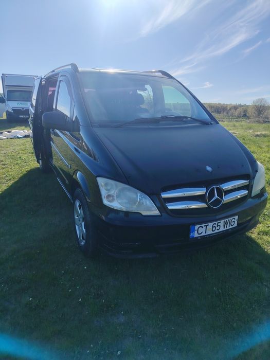 Vând sau Schimb vito V Clase 8+1 2011