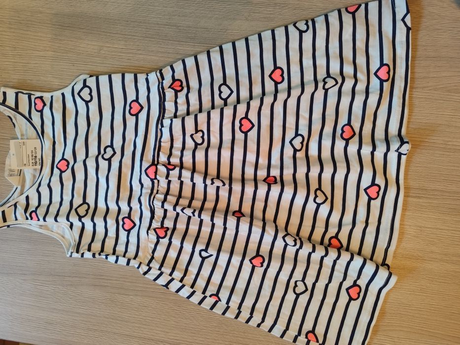 Чисто нови роклички