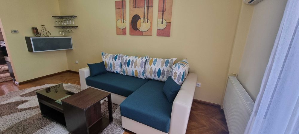 Inchiriez apartament cu 3 camere in Tudor complet mobilat si utilat