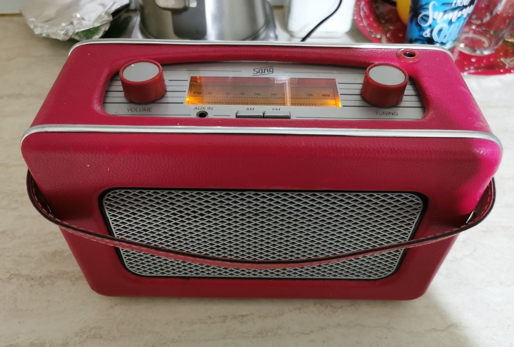 Radio retro vintage Nostalgia AM/FM 88-108 MHz aux in