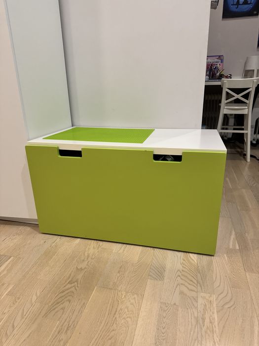 Стол-тумба икеа с ковриком для лего