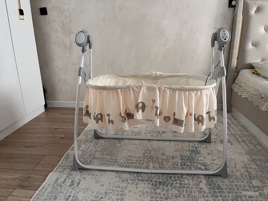 Коляска новый с автокреслой