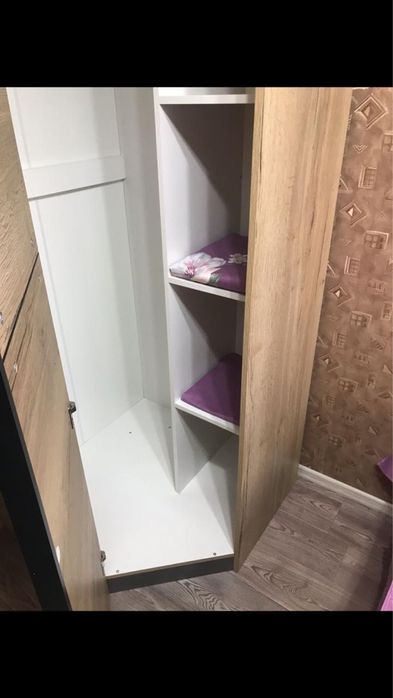 Продам угловой шкаф