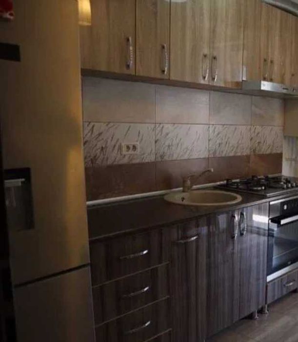 Дава се под наем Тристаен апартамент в Пловдив, Коматево - 90 кв.м за 321.3 € - Снимка #2