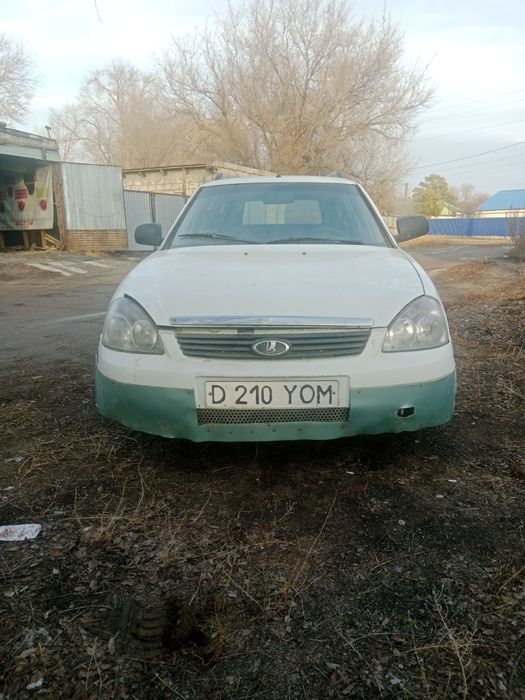 Приора универсал 2012 год.