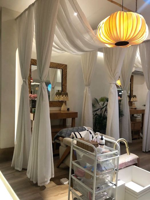 Емдик массаж бен шугаринг