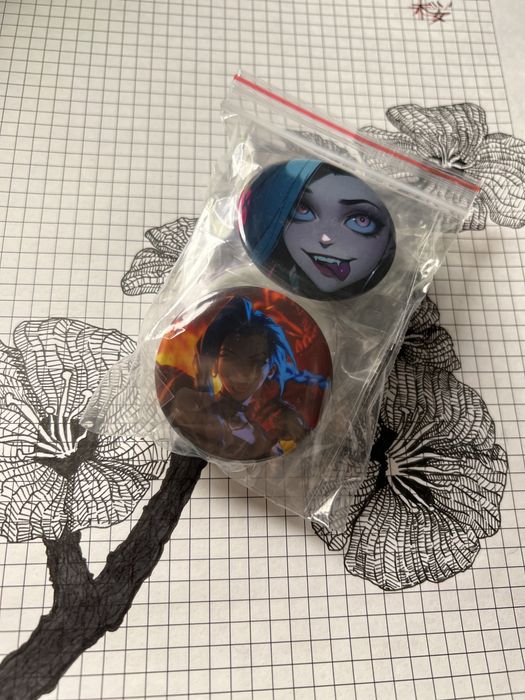 Значки на рюкзак