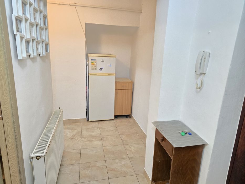 Garsoniera decomandata Energiei de inchiriat