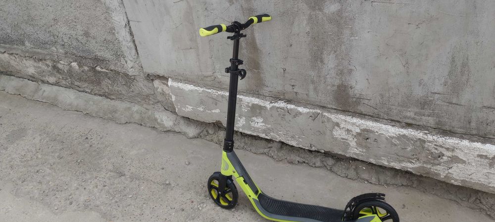 Vând trotineta în stare perfectă