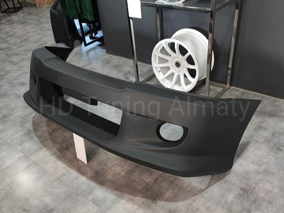 Бампер передний Liberal Subaru Forester SG Дорестайлинг