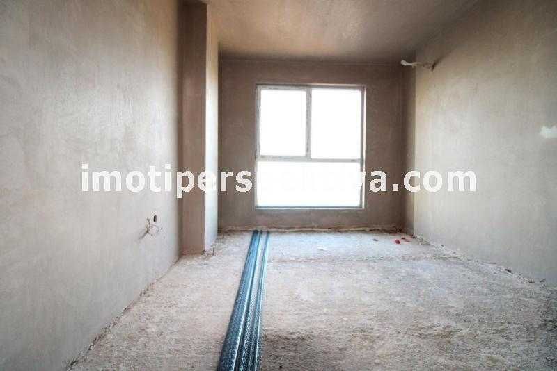 реф.5538 Среден етаж, до I-во РПУ, нова сграда