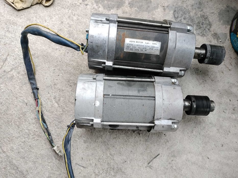 motoare elevator pe surub