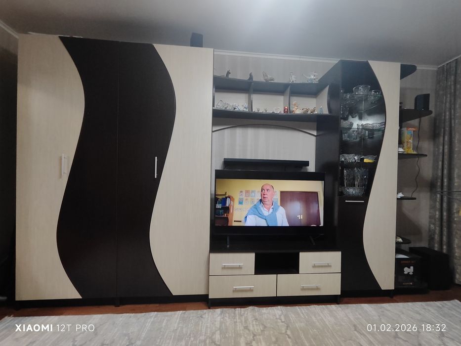 Стенка в гостиную