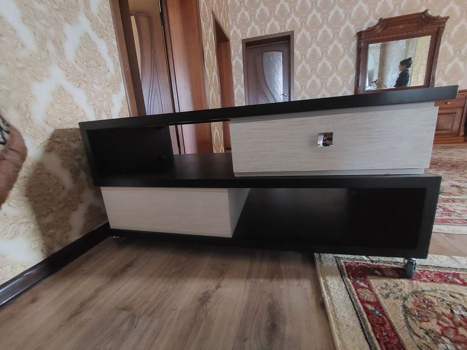 Журналный столик