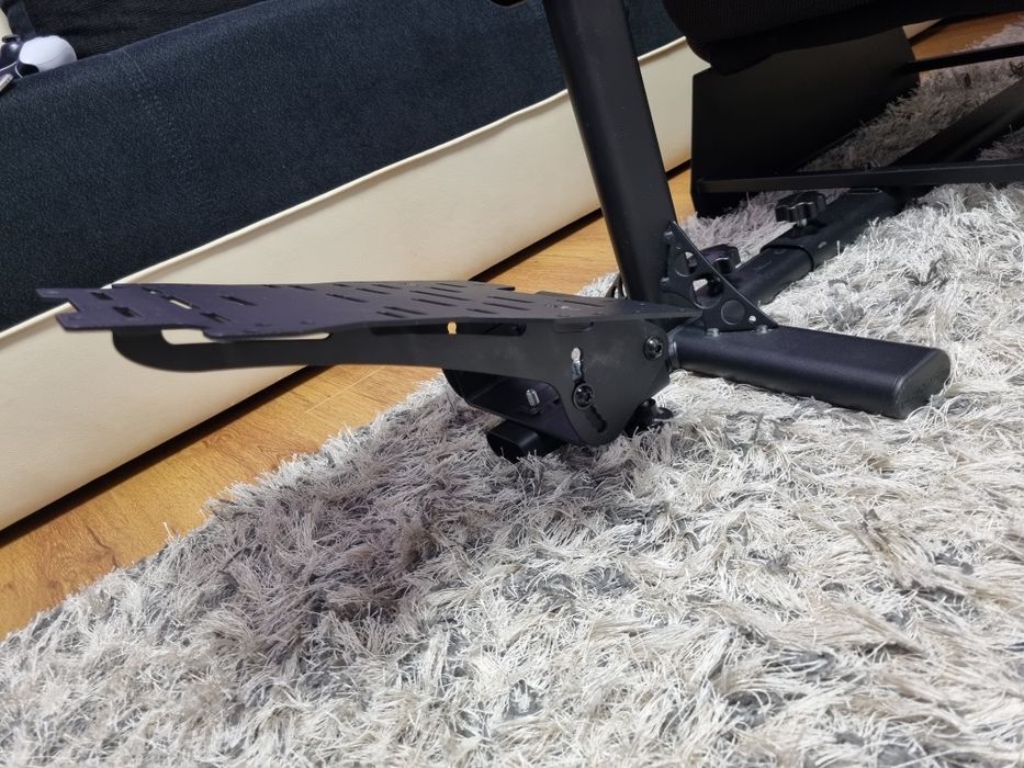 Oferta! PS4 PS5 Playseat Evolution  ca NOU