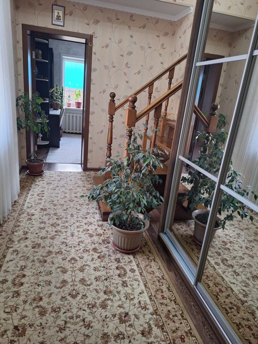 Продаётся двухэтажный дом