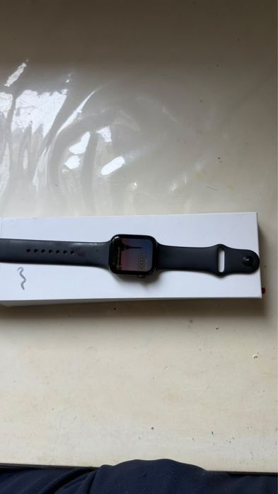 Apple Watch SE емкость 100% все радное