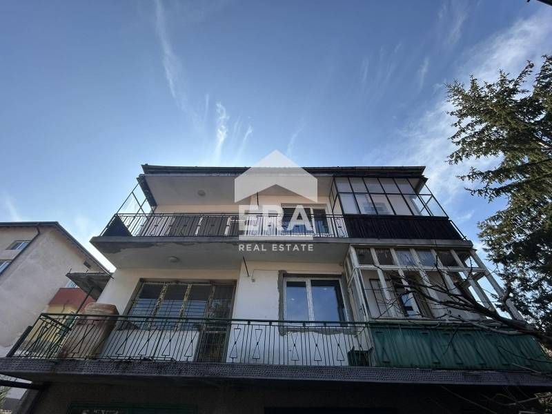 Етаж от къща в кв.,,Хисаря ,,