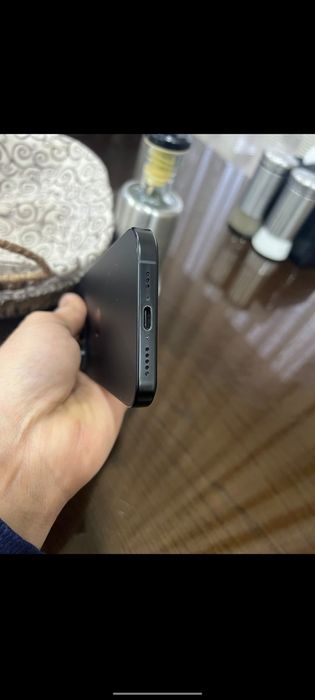 iPhone 16 pro 256 GB 1 SIM 1 ESIM