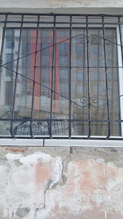 Продам решетки на окна б/у
