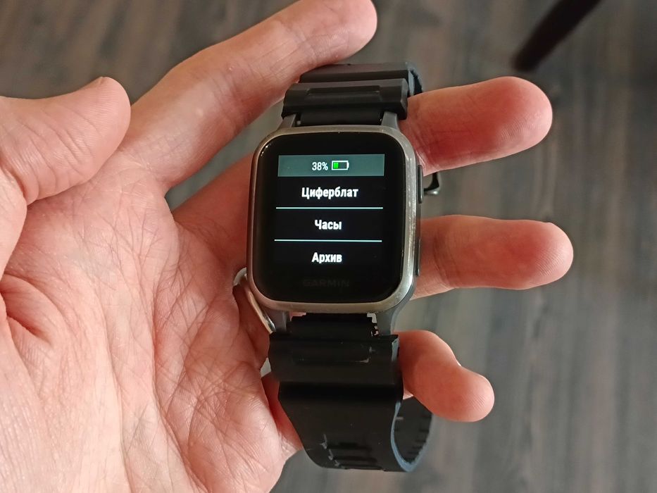 Смарт часы Garmin Venu SQ