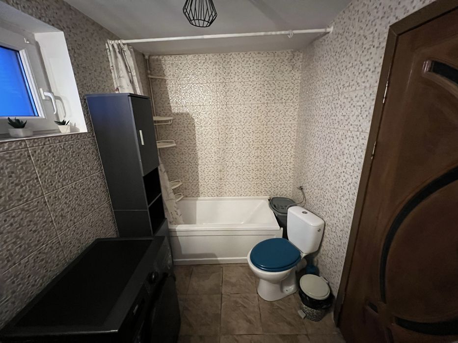 Apartament mobilat de vânzare