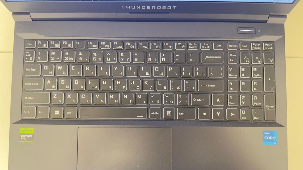 Игровой ноутбук thunderobot 911s
