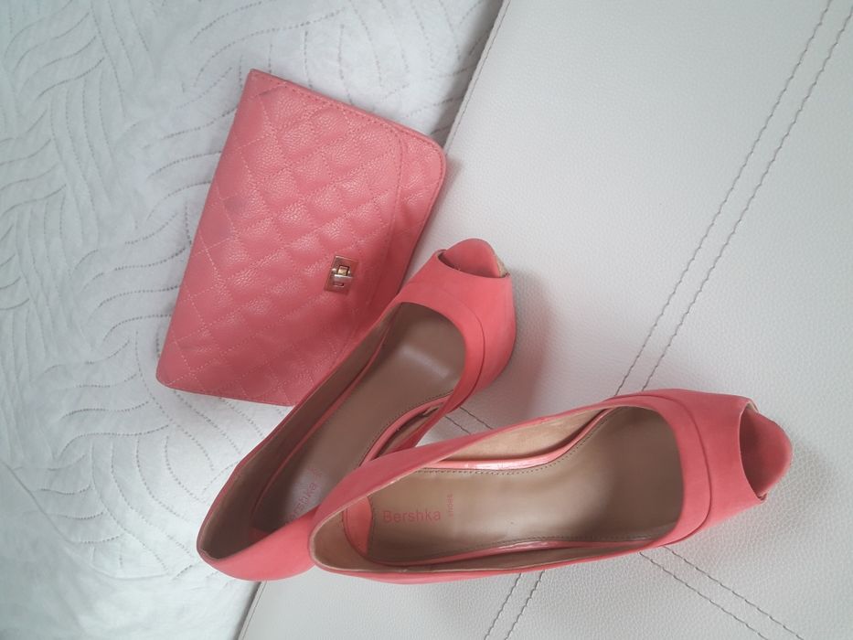 Дамски обувки