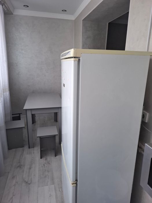 Холодильник сатылады