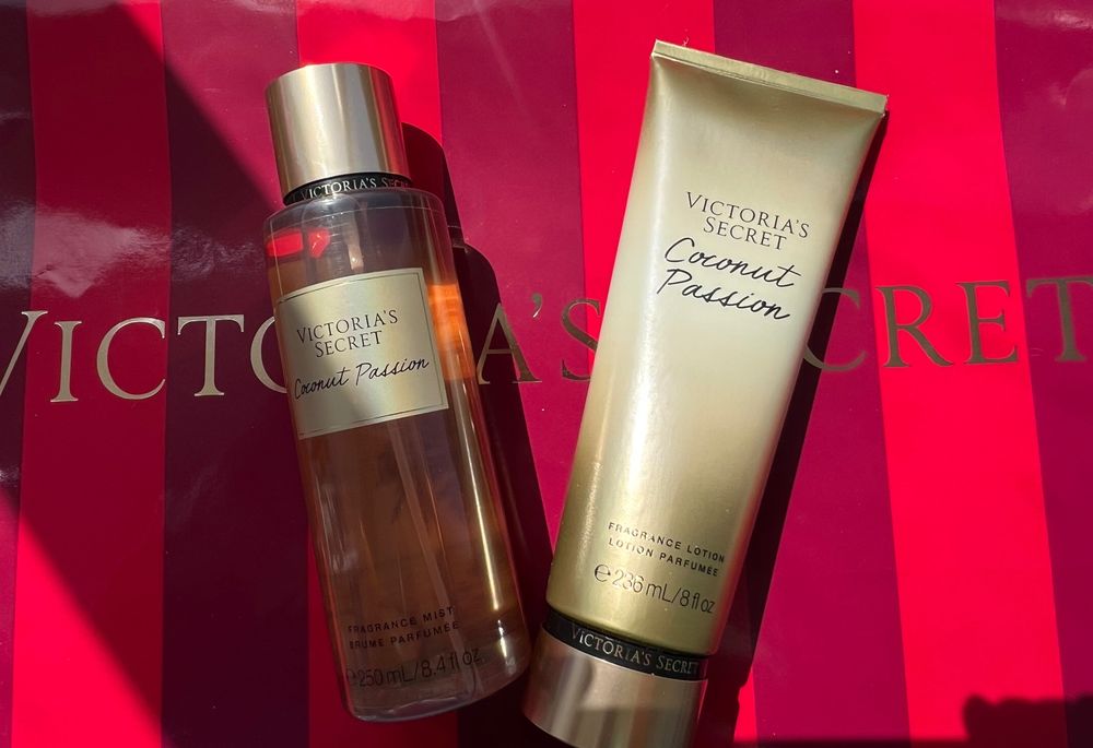 ОРИГИНАЛЕН Victoria’s Secret  лосион или спрей за тяло