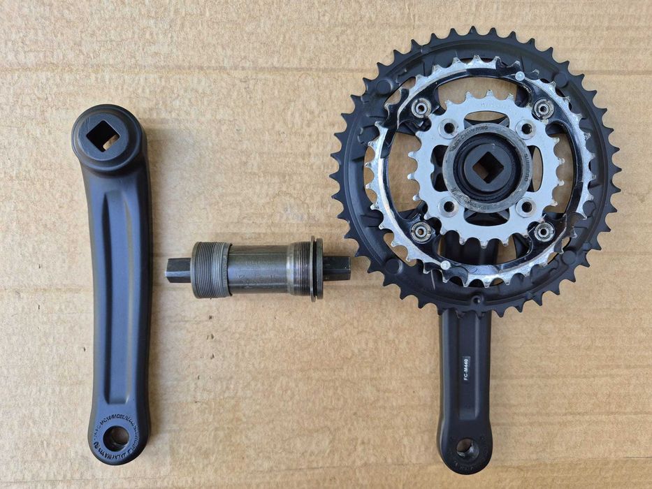 Angrenaj pedalier Shimano FC-M440, ax BB-LR-27, FC-M20, ax BB-UN-26