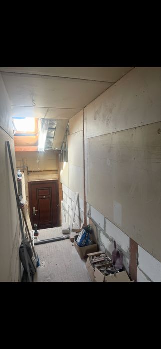 Apartament mare in pod / mansarda, 7 camere / garsoniere, ideal investitie sau birouri
