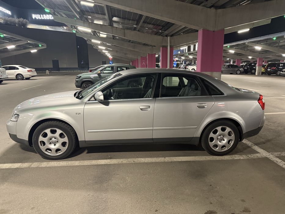 AUDI A4 0 — imagine 2