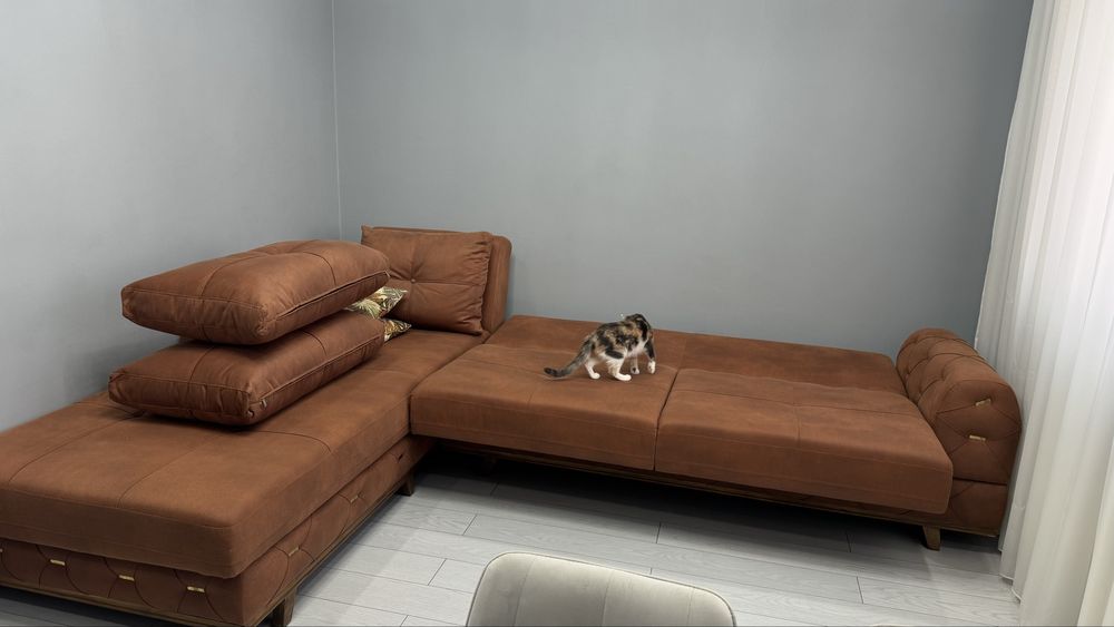 Продам диван угловой