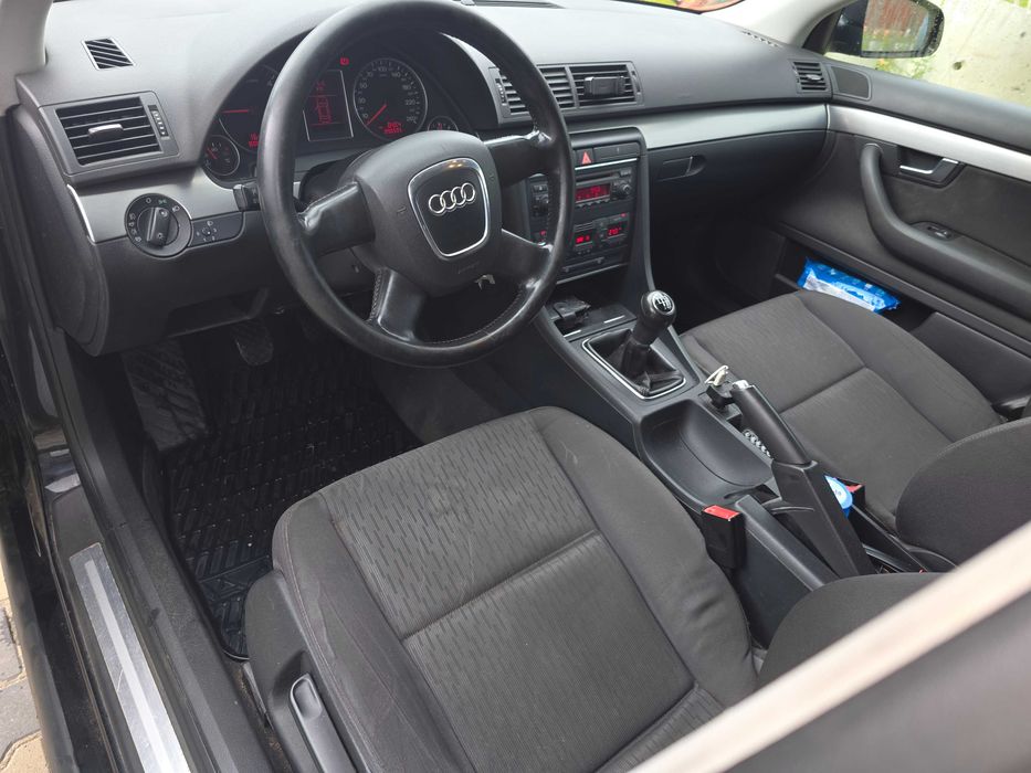 Vând Audi A4 B7 Avant 2.0 TDI