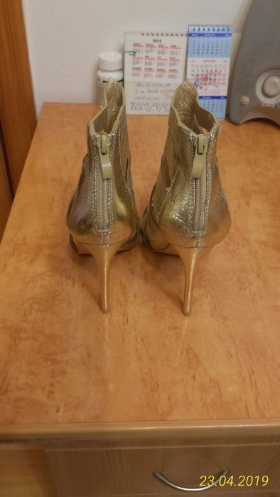 Sandale dama culoarea aurie, marimea 37