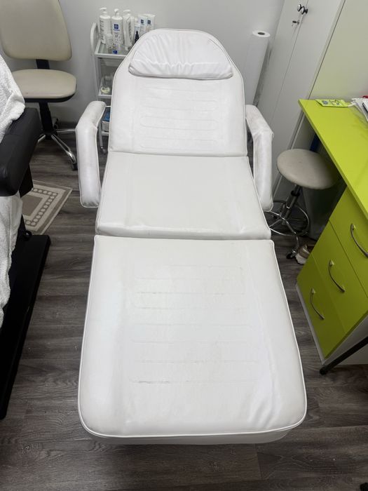 Кушетка косметологическая, массажная